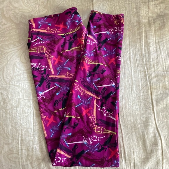 LulaRoe Airplane Leggings - Picture 1 of 3